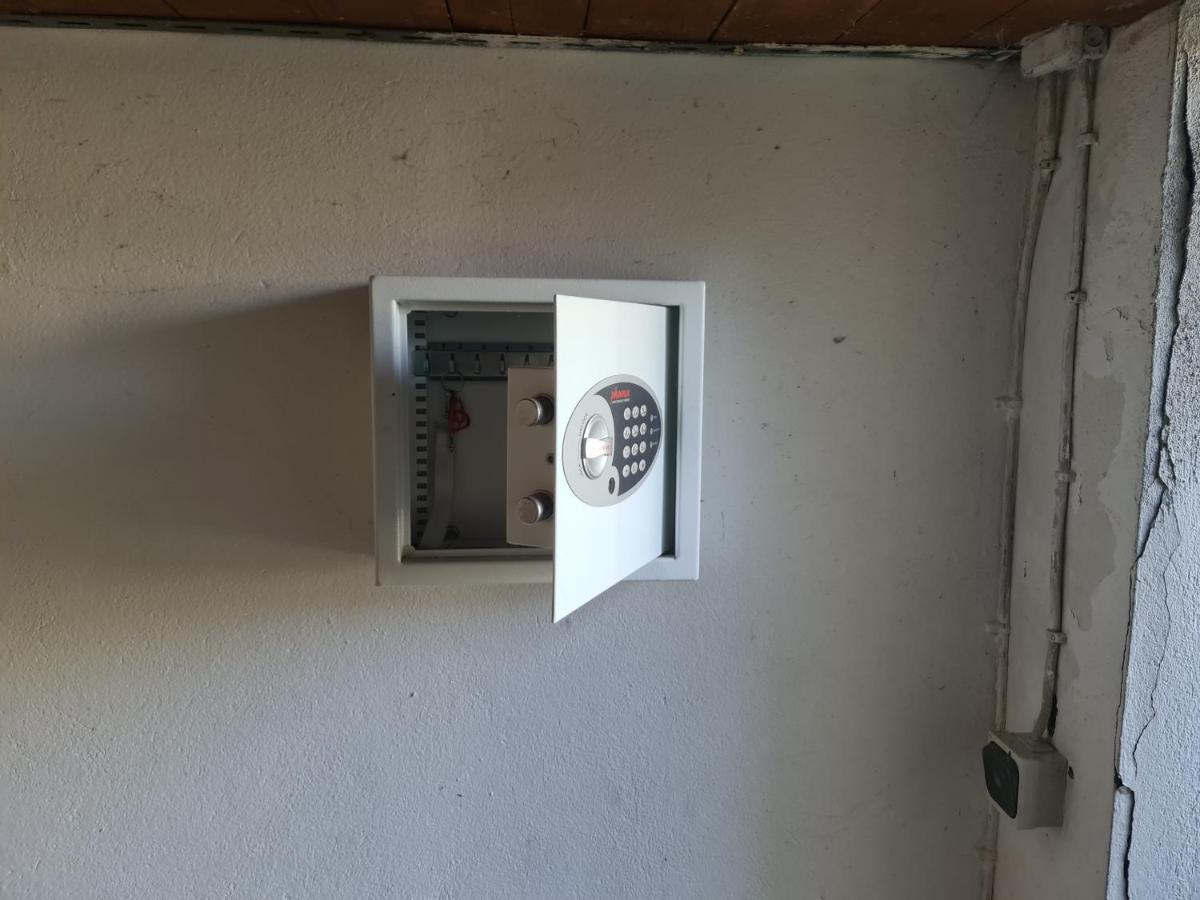 Geraeumiges Ferienhaus In Bad Salzuflen Mit Einfacher Ausstattung, Fuer Geschaeftsreisende, Gruppen Oder Familien Geeignet, 4 Schlafzimmer Kültér fotó