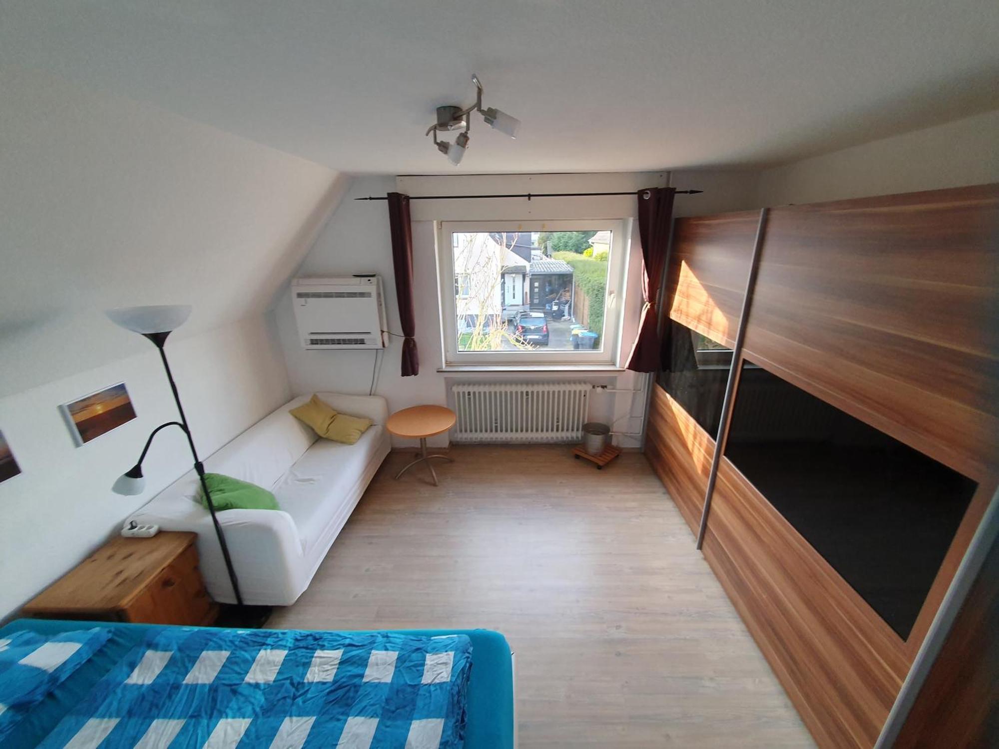 Geraeumiges Ferienhaus In Bad Salzuflen Mit Einfacher Ausstattung, Fuer Geschaeftsreisende, Gruppen Oder Familien Geeignet, 4 Schlafzimmer Kültér fotó